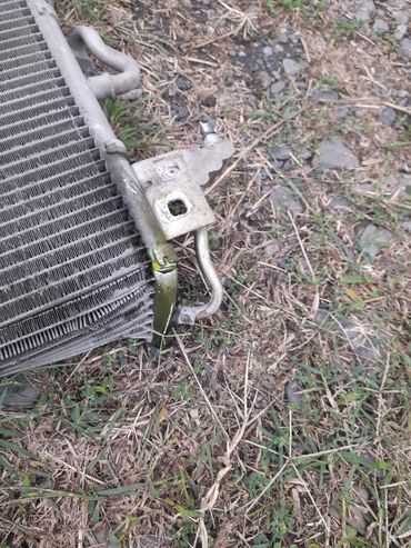 Mühərrik soyutma radiatorları: Avtomobil üçün radiator (soyutma sistemi üçün ön radiator)
