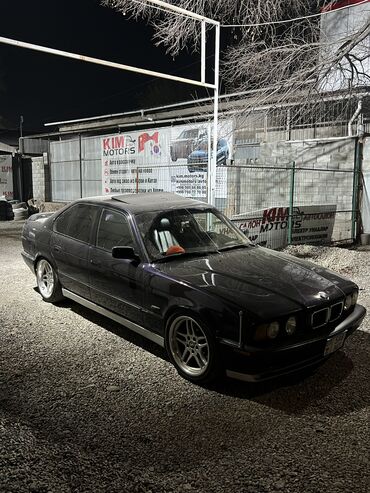 BMW: BMW 5 series: 1992 г., Седан — 14