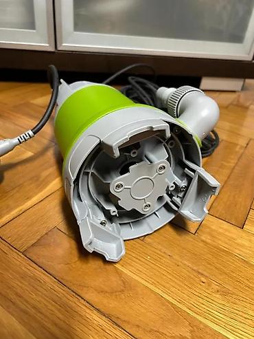 Sredstva za navodnjavanje: Potopna pumpa za vodu sa plovnim prekidačem Opis: - Električna — 3