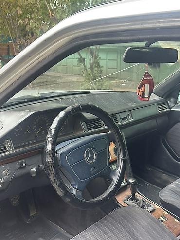 mazda demio1: Mercedes-Benz W124: 1992 г., 2.2 л, Механика, Газ, Седан — 6