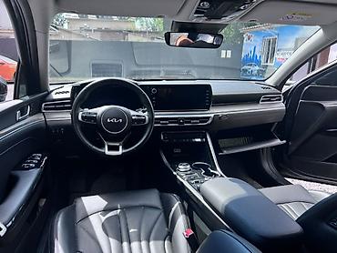 бардачек: Kia K5: 2021 г., Седан — 3