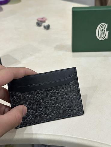 Картхолдеры: Карточница Goyard, компактная и тонкая. Характеристики: - Материал — 3