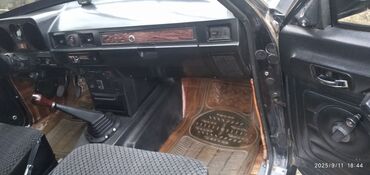 QAZ: QAZ 31029 Volga: 2.4 l | 1993 il Sedan — 13