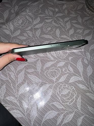 hile mobile: Yaşıl rəngli smartfon Xüsusiyyətlər: - Arxa tərəfdə kvadrat modulda 4 — 3