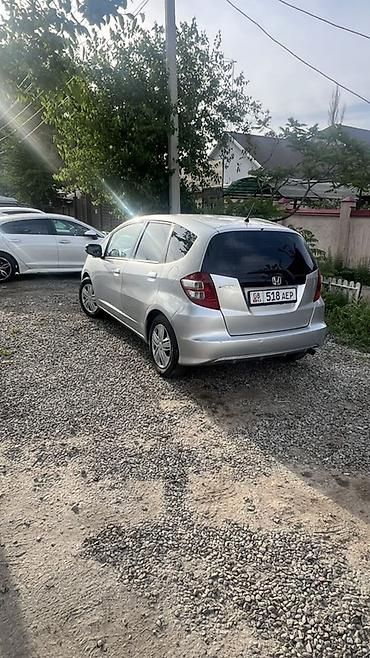 е34 дверь: Honda Fit: 2011 г., 1.5 л, Автомат, Бензин, Хэтчбэк — 8