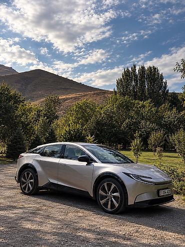 тойота камир 35: Toyota bZ5: 2026 г., Электромобиль, Лифтбек — 5