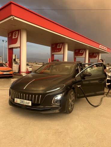 электро мабил машина: Honghi-EQM5 2021г Пробег 22000 Запас хода 450 заявлена До ИК доехала