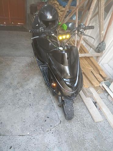 Mopedlər,skuterlər: Salam tam işlek vəziyyətdə otur sür motodu çox şeyi yenisi ile evez — 3