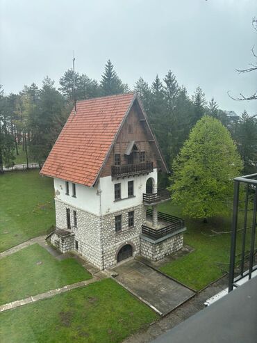 Kuća na dan: 33 kv. m, 1 soba — 16