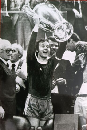 Kolleksiya kartları: Futbol azarkeşləri üçün möhtəşəm şəkillər — 15