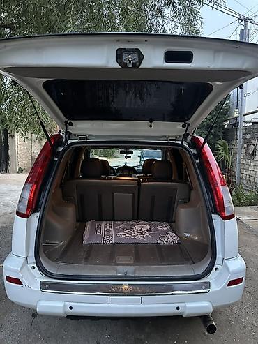 nisan x trel: Nissan X-Trail, ağ rəng, 5 qapı SUV/crossover. Özəlliklər: - Güclü və — 10