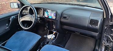 Volkswagen: Volkswagen Golf: 1993 г., 1.6 л, Механика, Бензин, Хэтчбэк — 8