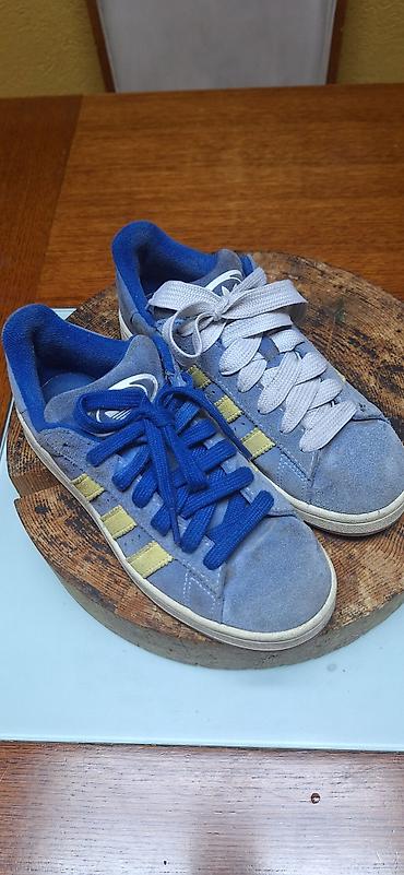 Campus Adidas br 38 2/3 u odličnom stanju