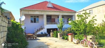 xacmazda satilan evler: 3 комнаты, 100 м², Нет кредита, Свежий ремонт