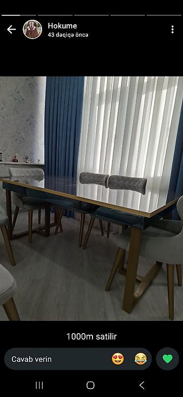 ofis ucun stol: Yemək otağı dəsti - Düzbucaqlı masa: parlaq şüşə üst, qızılı haşiyə — 1