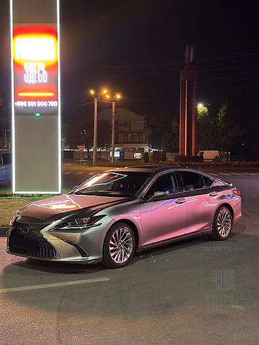 Lexus ES: 2019 г., 2.5 л, Вариатор, Гибрид, Седан