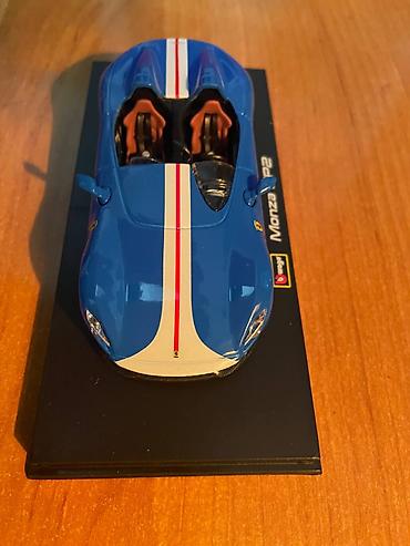 Игрушки: Новые металлические модели автомобилей коллекционные 1:43 Ferrari — 9