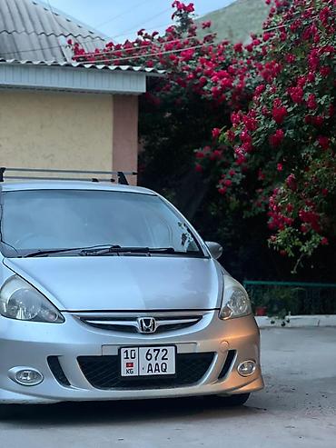 багаж срв: Honda Fit: 2004 г., 1.3 л, Автомат, Бензин, Хэтчбэк — 3