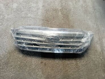 Другие автозапчасти: Решетка радиатора Subaru Outback BP9 2500 2007 (б/у) КУЗОВНЫЕ ДЕТАЛИ -