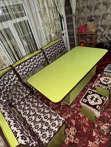 угодь: Кухонный уголок с большим столом и табуретами - Комплектация: угловая — 3