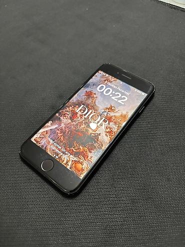 prodat iphone: IPhone SE 2020, 128 GB, Qara, Barmaq izi, Simsiz şarj — 1