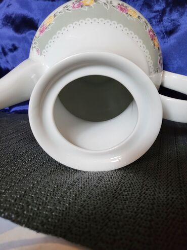 Čajnici: Bokal nov Jlmenau Demokratska Rep.Nemacka 70te. Nov bokal,sve na na lalafo.rs — 8 Čajnici: Bokal nov Jlmenau Demokratska Rep.Nemacka 70te. Nov bokal,sve na — 8