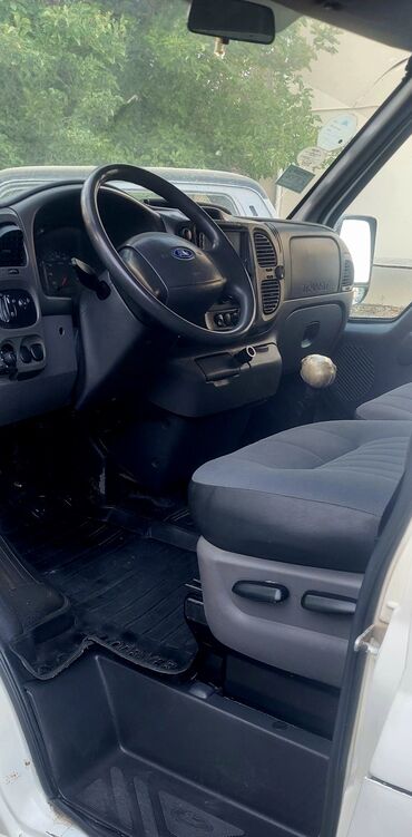 Ford: Ford Transit: 2.4 l | 2005 il 605000 km Van/Minivan — 12