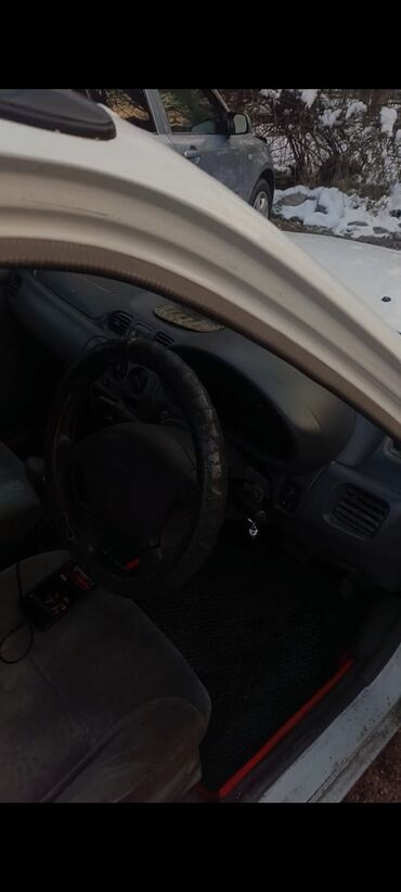 Nissan: Nissan March: 2000 г., Автомат, Бензин, Хэтчбэк — 6