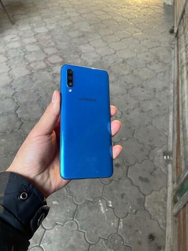 Samsung: Samsung Galaxy A50, Б/у, 64 ГБ, цвет - Фиолетовый, 2 SIM