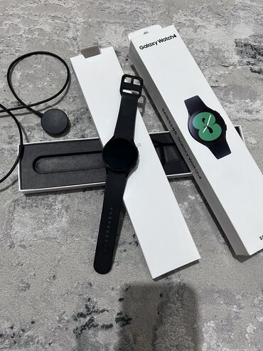 часы apple: Продаю Samsung Galaxy Watch4 (40mm) состояние 10/10. Подарили, не