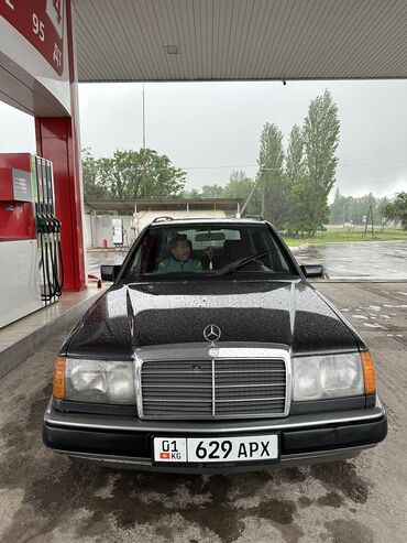 Mercedes-Benz: Mercedes-Benz E 200: 1991 г., 2 л, Механика, Бензин, Универсал