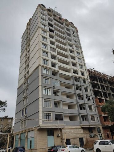 Yeni tikili: 3 otaqlı, Yeni tikili, m. Neftçilər, 88 kv. m — 2