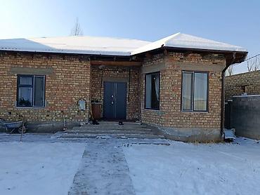 Продажа коттеджей и домов: Продаётся одноэтажный кирпичный дом с утеплённой крышей и просторным — 1