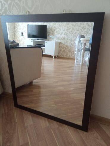Güzgülər: Güzgü Divar üçün, Düzbucaqlı, Sadə, Çərçivə ilə