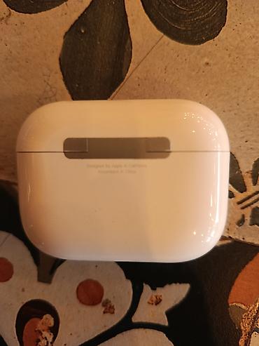 Masaüstü kompüterlər və komponentlər: Məhsul: Apple AirPods Pro (şəkillərdəki model). RAZILAWMAGDA OLAR — 2