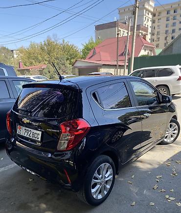 Продажа авто: Chevrolet Spark: 2018 г., 1 л, Автомат, Бензин, Хэтчбэк — 3