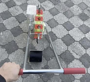 капалка мини: Ручная сеялка-точка для овощных культур - Назначение: точный высев — 1