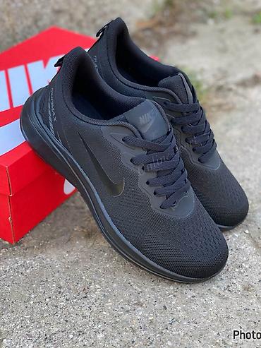 Patike: RunMax 2
41-46
3500 din — 7