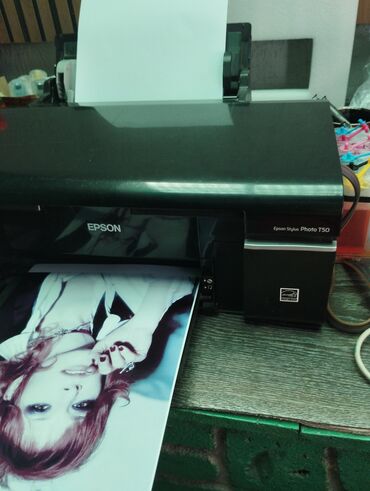 xerox phaser 3600: Продаю принтер epson t 50. состояние нормальное.печатает