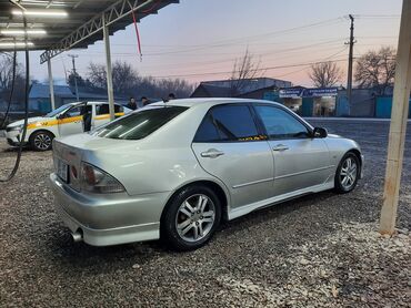 Toyota: Toyota Altezza: 1999 г., 2 л, Автомат, Бензин, Седан