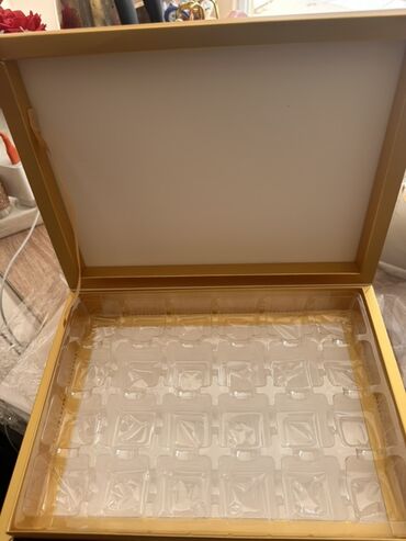 гипса картон: Подарочная коробка, Новый, цвет - Желтый, Платная доставка