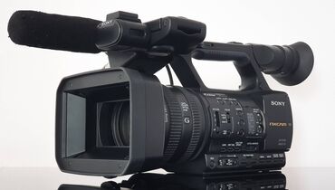 Видеокамеры: Видеокамера Sony HXR-NX5M Продается телевизионная видеокамера Sony
