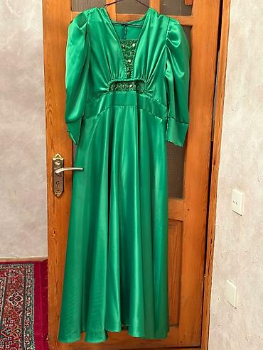 Ziyafət donları: Zərif qadın paltarı seti – 2 ədəd 1) Krem rəngli, nazik və yüngül yay — 8