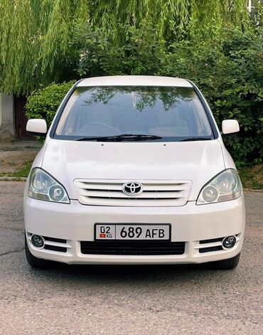 Toyota: Тойота IPSUM сатылат! 2002г Абалы жакшы.Воожение керек эмес 1 хозяен