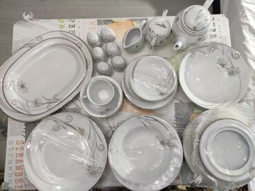 чайные наборы посуды: Продаю новый столово-чайный сервиз на 6 персон. Произведен в Иране на