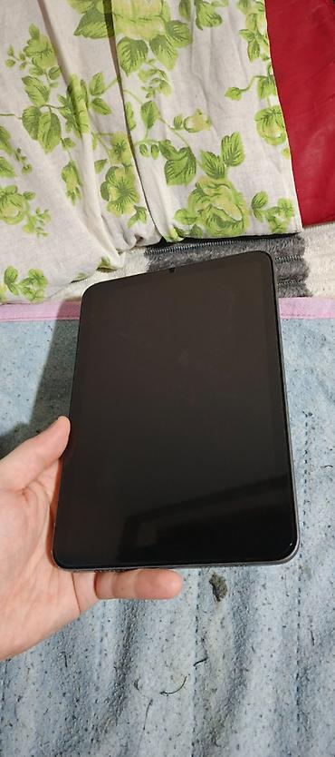 ipad qiyməti: İpad mini 6 64 Gb Tecili satılır. 400 Azn. Qiymete sadece ipad — 9