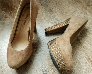 женские красивые туфельки: Туфли 37