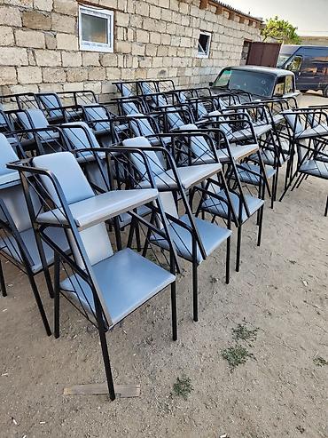 heyet stulu: Qonaq otağı üçün, Yeni, Açılmayan, Kvadrat masa — 4