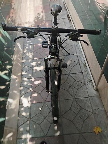 Velosipedlər: MTB velosiped – Sprint marka, 29” təkərli Xüsusiyyətlər: - Çərçivə — 2