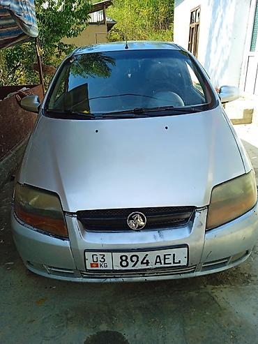 Chevrolet Aveo: 2004 г., 1.2 л, Механика, Бензин, Хэтчбэк